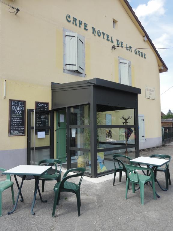 Cafe Hotel De La Gare Champagnole Exterior photo