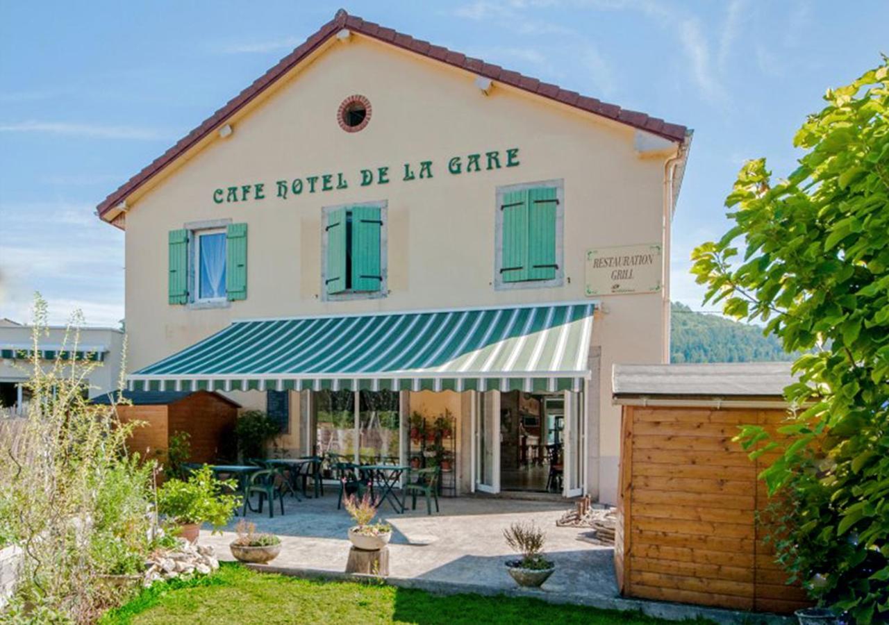 Cafe Hotel De La Gare Champagnole Exterior photo